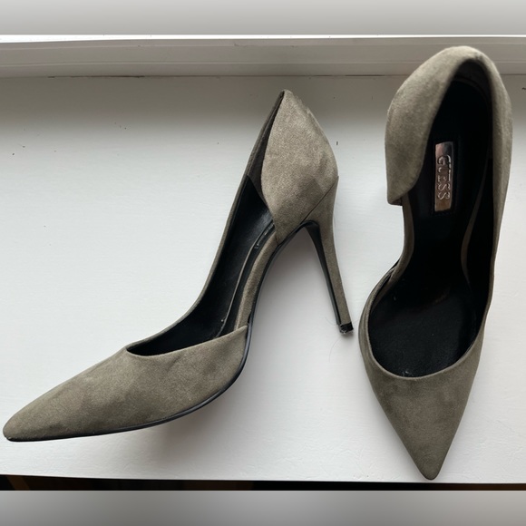 Guess Pumps - Size 7.5 - Picture 1 of 6